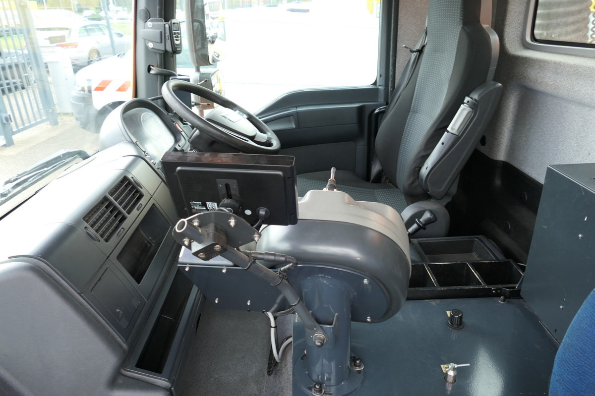 Feiebil MAN TGL 12.250 4x2 BL Kehrmaschine: bilde 9