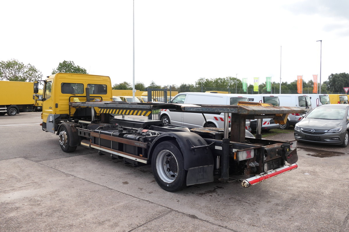 MERCEDES-BENZ KAMAG WBH 25 Wiesel Sattelkupplung Umsetzfahrz. - Container-transport/ Vekselflak lastebil: bilde 1 MERCEDES-BENZ KAMAG WBH 25 Wiesel Sattelkupplung Umsetzfahrz. - Container-transport/ Vekselflak lastebil: bilde 1