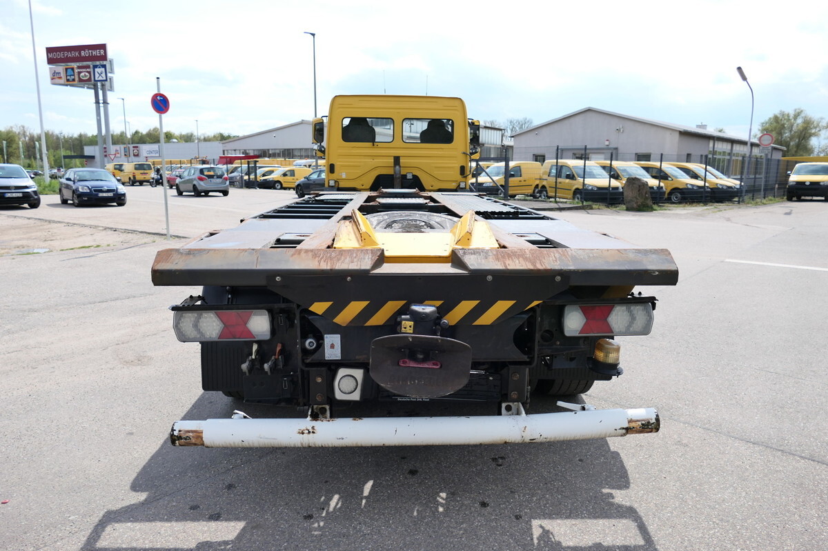 MERCEDES-BENZ KAMAG WBH 25 Wiesel Terberg Umsetzfahrz. Sattelk - Container-transport/ Vekselflak lastebil: bilde 5 MERCEDES-BENZ KAMAG WBH 25 Wiesel Terberg Umsetzfahrz. Sattelk - Container-transport/ Vekselflak lastebil: bilde 5