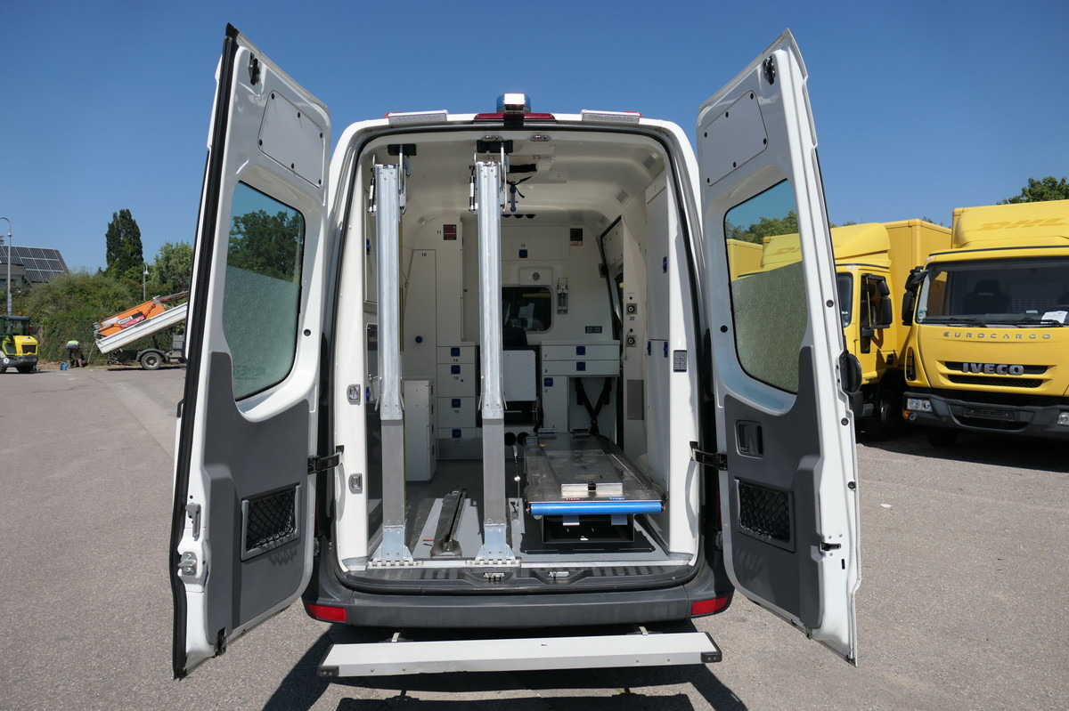 Ambulanse MERCEDES-BENZ Sprinter 316 CDI Klima Rettungswagen: bilde 12 Ambulanse MERCEDES-BENZ Sprinter 316 CDI Klima Rettungswagen: bilde 12