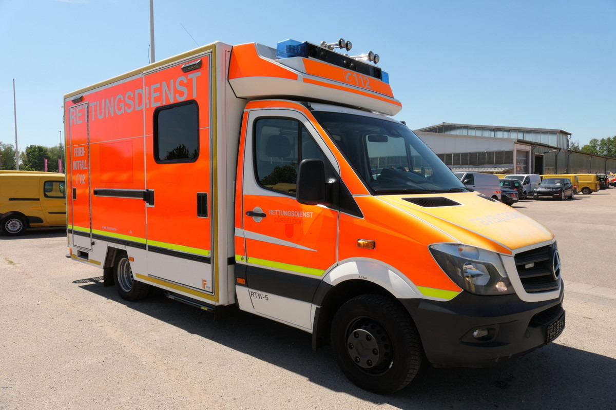 MERCEDES-BENZ Sprinter 519 CDI Klima Krankenwagen - Ambulanse: bilde 2 MERCEDES-BENZ Sprinter 519 CDI Klima Krankenwagen - Ambulanse: bilde 2