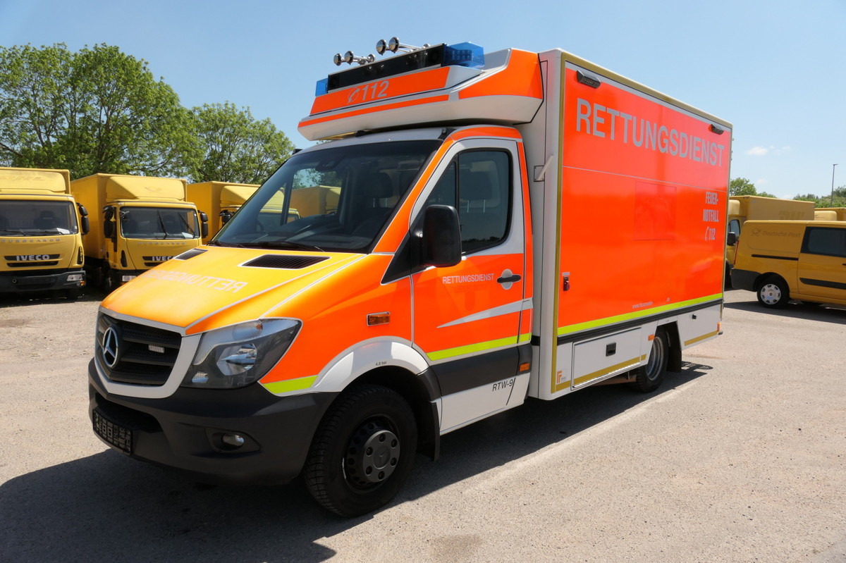 MERCEDES-BENZ Sprinter 519 CDI Klima Krankenwagen - Ambulanse: bilde 2 MERCEDES-BENZ Sprinter 519 CDI Klima Krankenwagen - Ambulanse: bilde 2