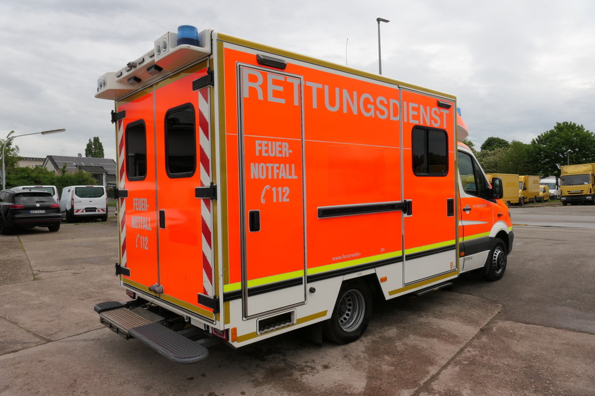 MERCEDES-BENZ Sprinter 519 CDI Klima Krankenwagen - Ambulanse: bilde 3 MERCEDES-BENZ Sprinter 519 CDI Klima Krankenwagen - Ambulanse: bilde 3