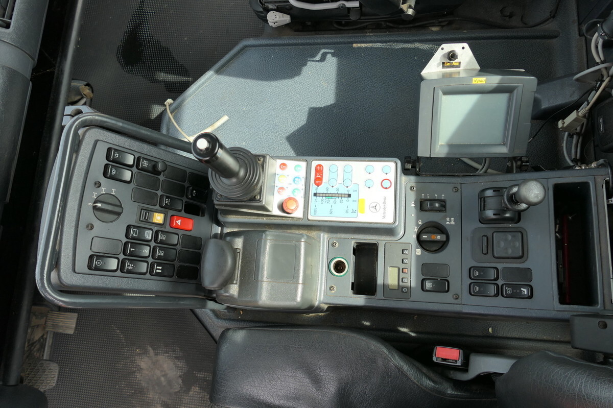 Planbil, Utility-/ Spesiell maskin UNIMOG U400 405/12 AHK KLIMA ZAPFWELLE vorn SFZ KOMMUN: bilde 15 Planbil, Utility-/ Spesiell maskin UNIMOG U400 405/12 AHK KLIMA ZAPFWELLE vorn SFZ KOMMUN: bilde 15