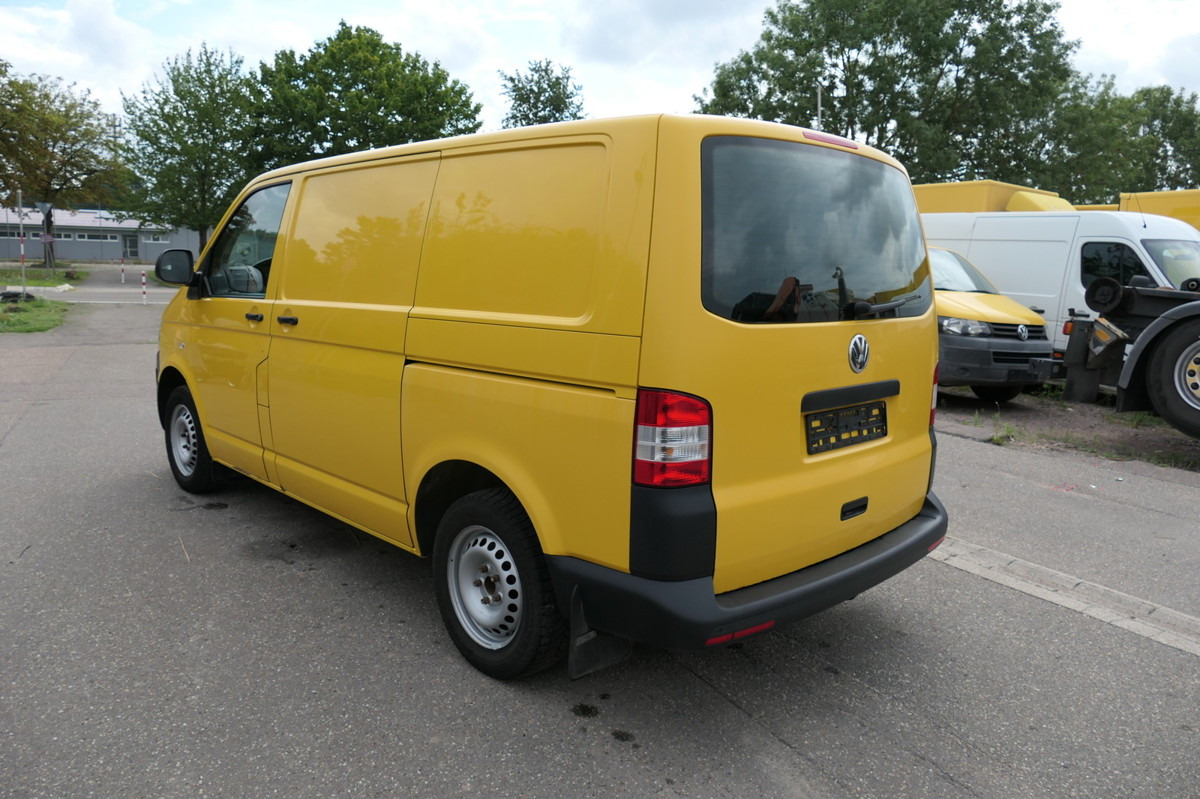 VW T5 Transporter 2.0 TDI EURO-5 CoC 2xSCHIEBETÜR P - Små varebil: bilde 4 VW T5 Transporter 2.0 TDI EURO-5 CoC 2xSCHIEBETÜR P - Små varebil: bilde 4