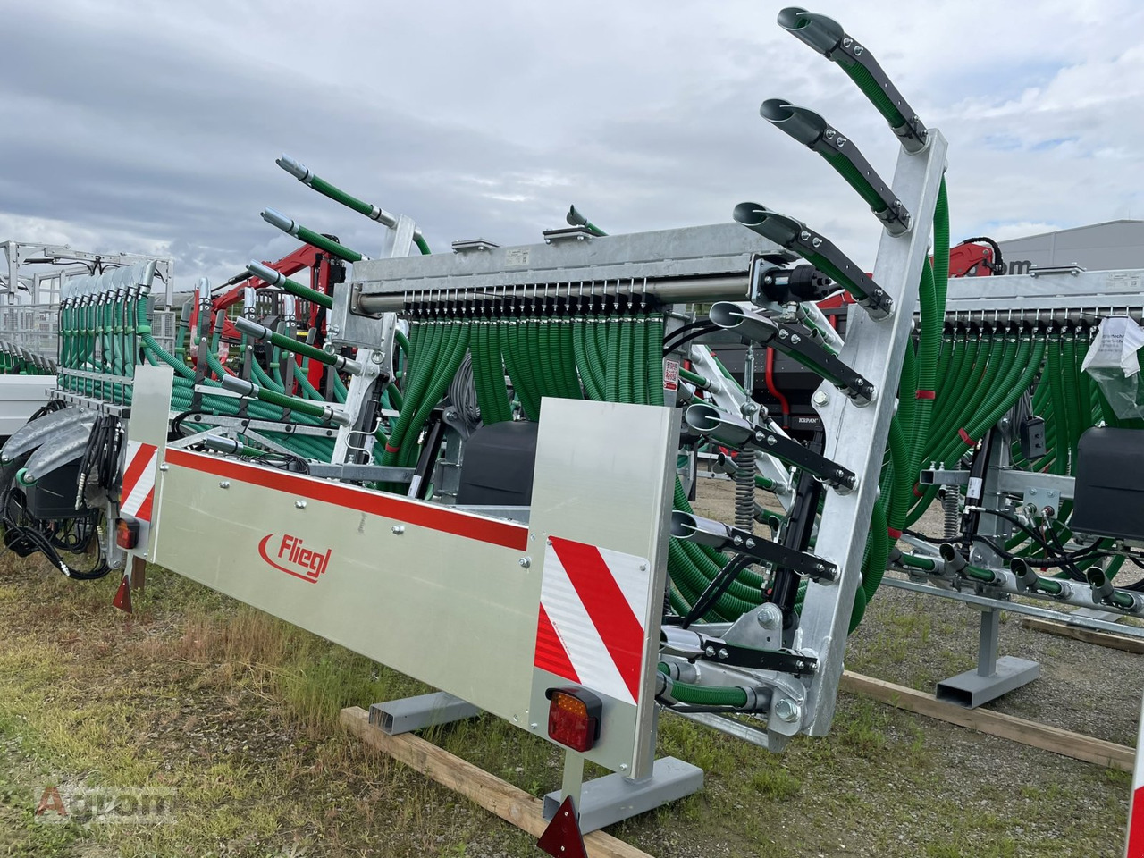 Fliegl Schleppschuhverteiler Compact 6,0 m - Blautgjødsel injektor: bilde 5 Fliegl Schleppschuhverteiler Compact 6,0 m - Blautgjødsel injektor: bilde 5