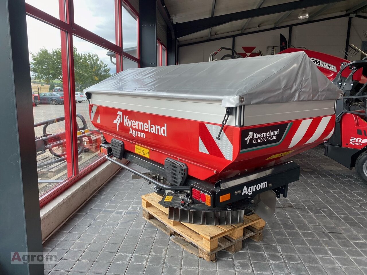 Kverneland Exacta-CL GEOSPREAD 1300 G2 - Gjødselspreder: bilde 1 Kverneland Exacta-CL GEOSPREAD 1300 G2 - Gjødselspreder: bilde 1
