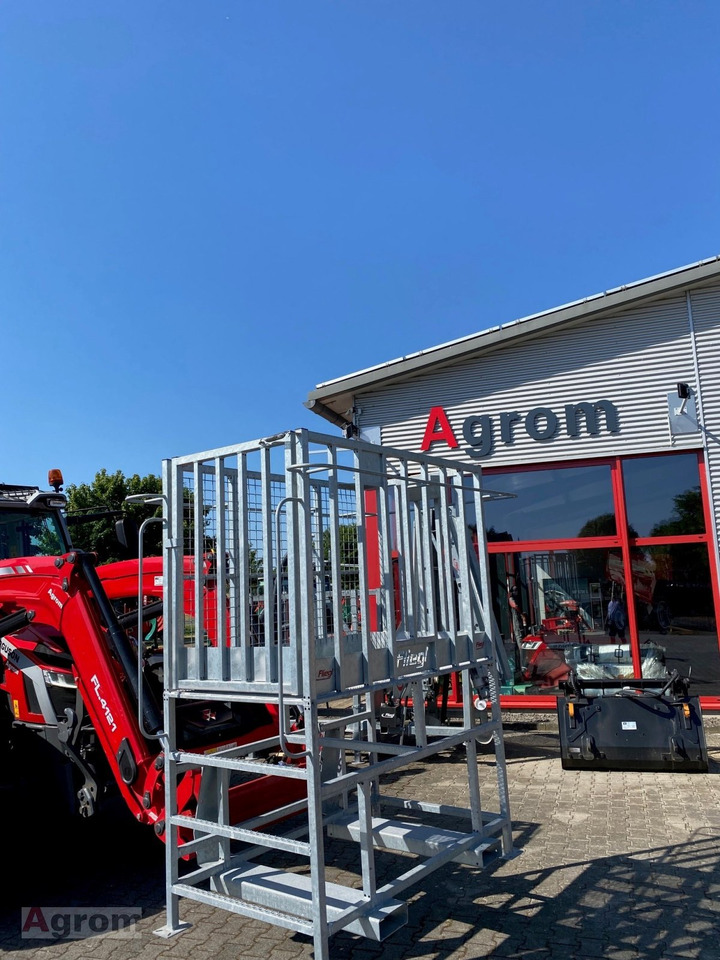 Fliegl Arbeitsbühne - Utstyr: bilde 1 Fliegl Arbeitsbühne - Utstyr: bilde 1
