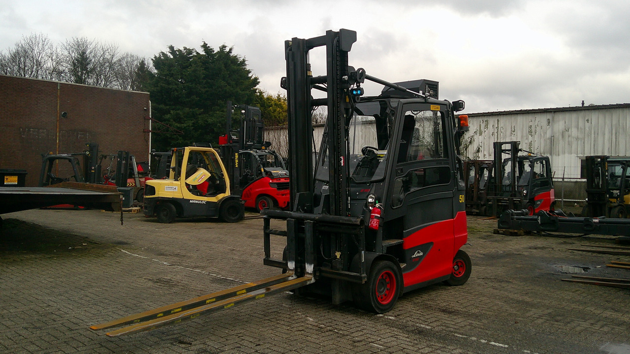 LINDE E50HL-01/600 CABIN - El-truck: bilde 1 LINDE E50HL-01/600 CABIN - El-truck: bilde 1