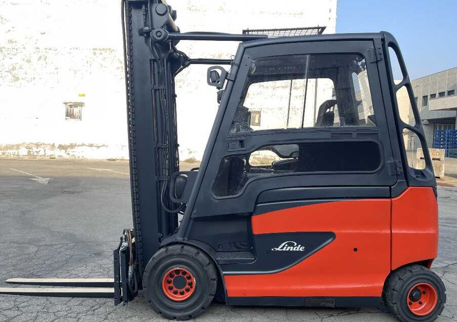 Linde E 25 HL-01/600 (batt. 2023) - El-truck: bilde 2 Linde E 25 HL-01/600 (batt. 2023) - El-truck: bilde 2