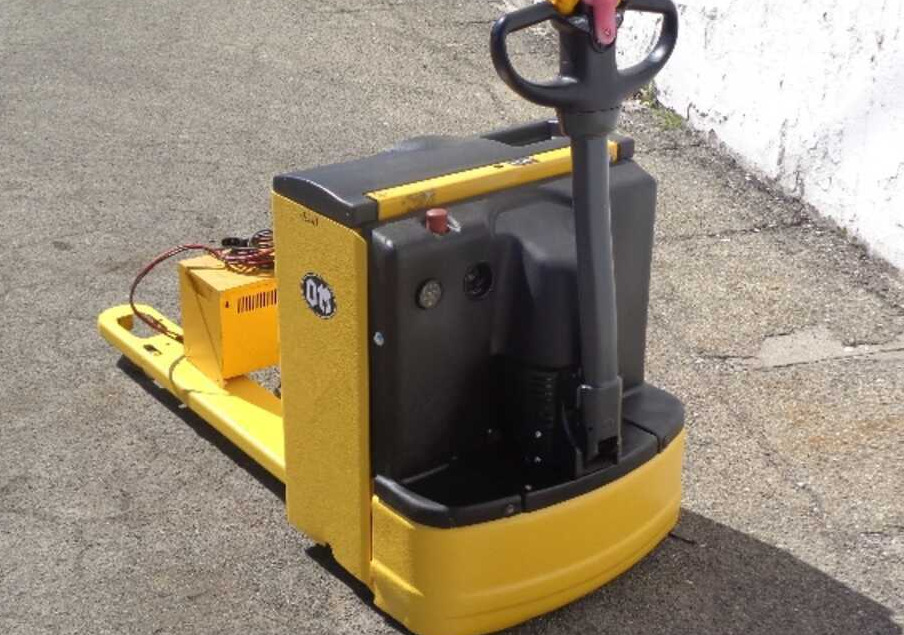 OM TL 18 AC (BATTERIA 2019) - Lavtløftende truck: bilde 2 OM TL 18 AC (BATTERIA 2019) - Lavtløftende truck: bilde 2