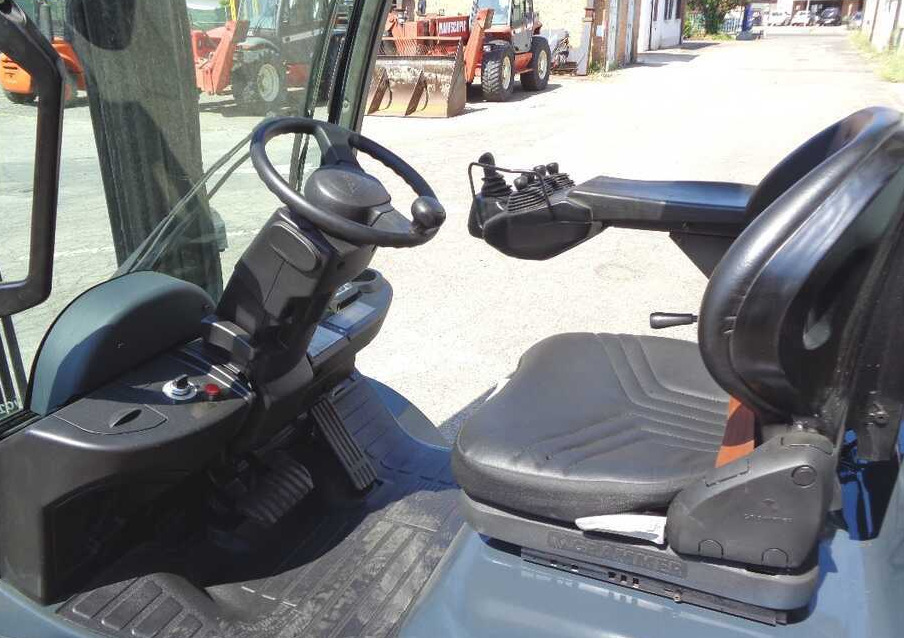 Toyota 06-8 FD 25 F - Dieseltruck: bilde 5 Toyota 06-8 FD 25 F - Dieseltruck: bilde 5