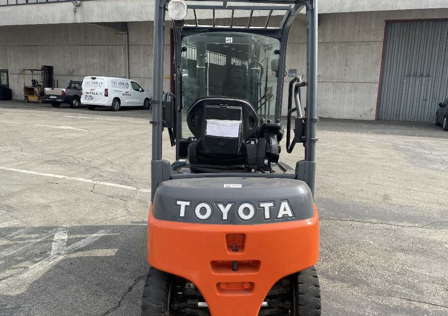 Toyota 8 FBM 16T - El-truck: bilde 3 Toyota 8 FBM 16T - El-truck: bilde 3