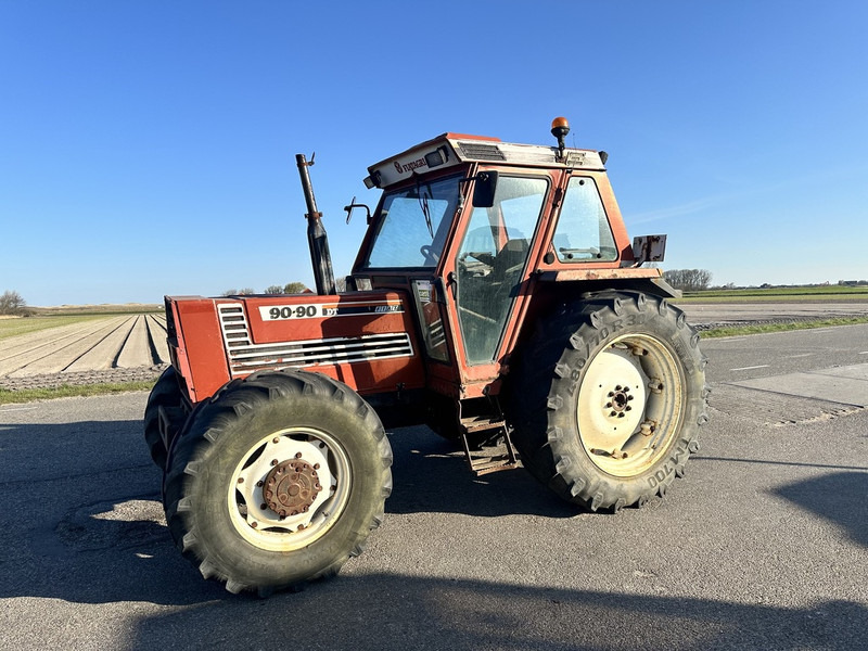 Fiat 90-90 DT - Traktor: bilde 1 Fiat 90-90 DT - Traktor: bilde 1