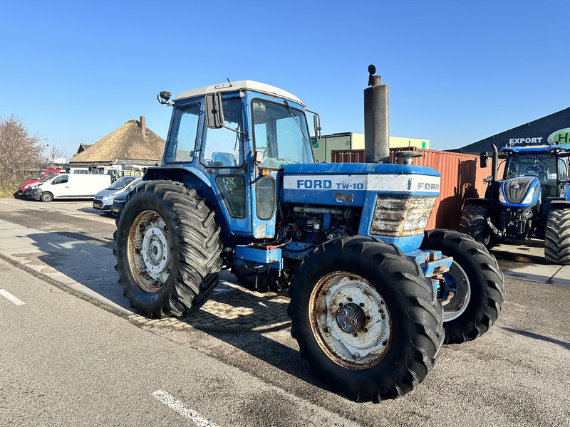 Ford TW-10 - Traktor: bilde 3 Ford TW-10 - Traktor: bilde 3