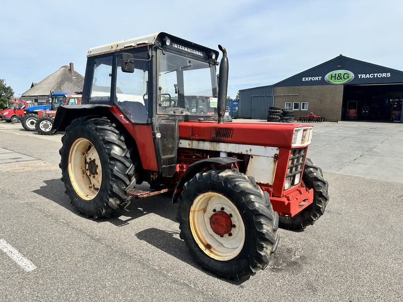 International 845 - Traktor: bilde 4 International 845 - Traktor: bilde 4