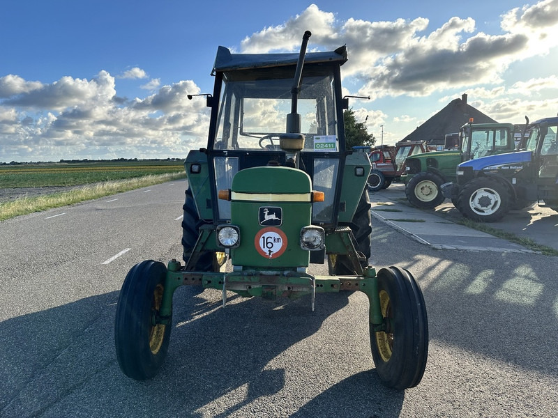 John Deere 2030 - Traktor: bilde 2 John Deere 2030 - Traktor: bilde 2