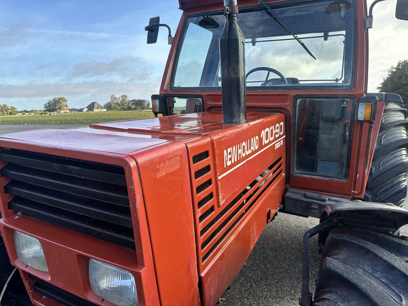 New Holland 100-90 DT - Traktor: bilde 2 New Holland 100-90 DT - Traktor: bilde 2