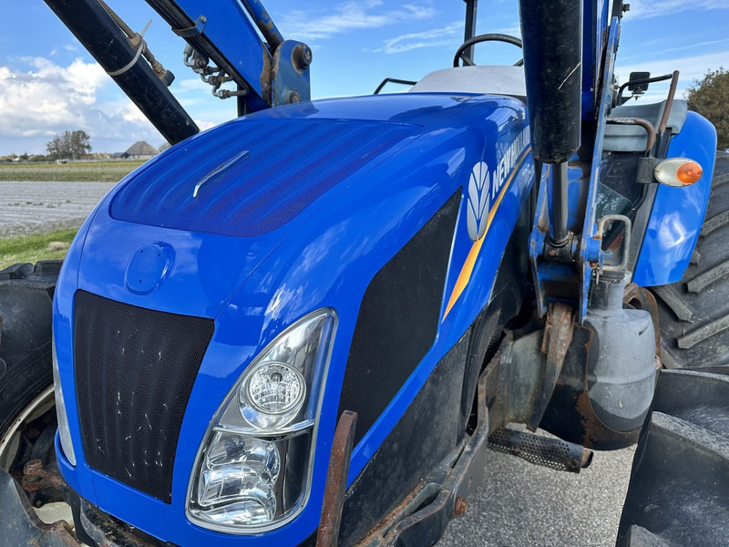 New Holland TD5.100 - Traktor: bilde 2 New Holland TD5.100 - Traktor: bilde 2