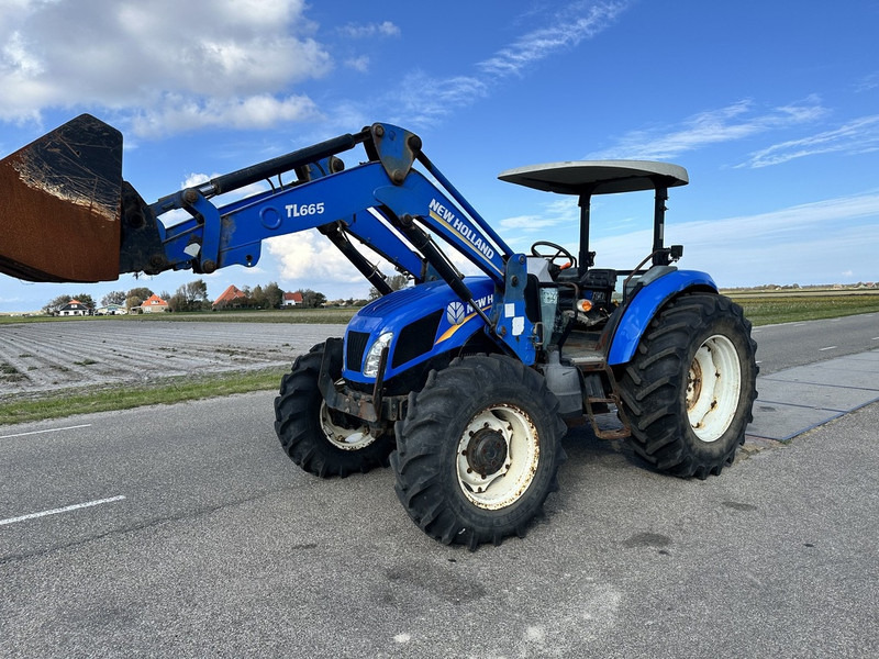New Holland TD5.100 - Traktor: bilde 1 New Holland TD5.100 - Traktor: bilde 1