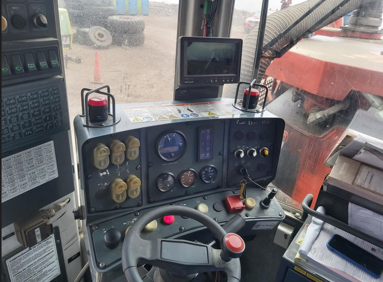 Sandvik DS411-C - Gruve maskin: bilde 4 Sandvik DS411-C - Gruve maskin: bilde 4