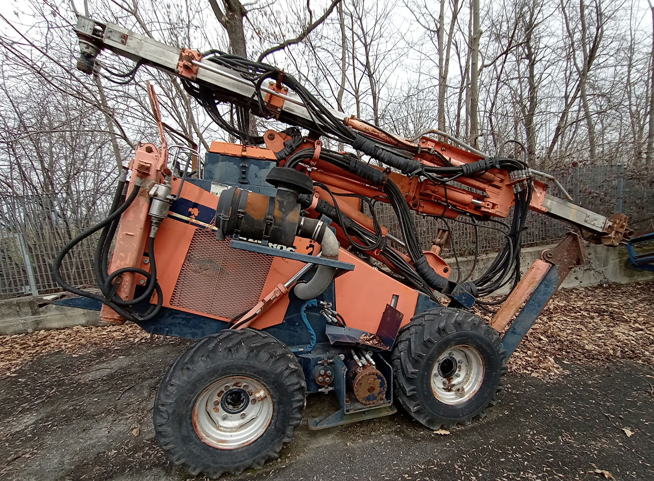 Tamrock Commando 300 - Borustyr: bilde 3 Tamrock Commando 300 - Borustyr: bilde 3