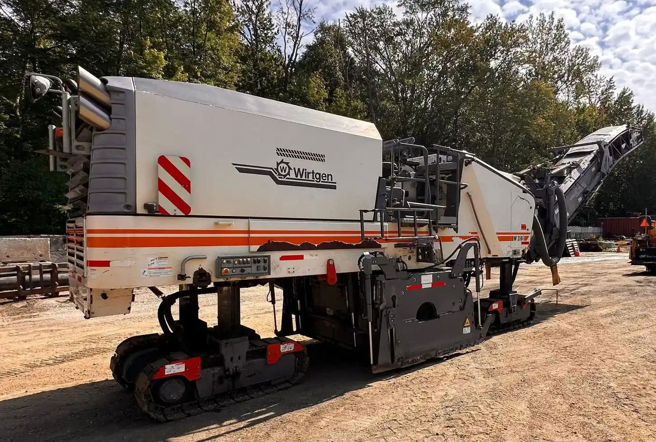 Wirtgen W 210 i - Asfaltfres: bilde 1 Wirtgen W 210 i - Asfaltfres: bilde 1