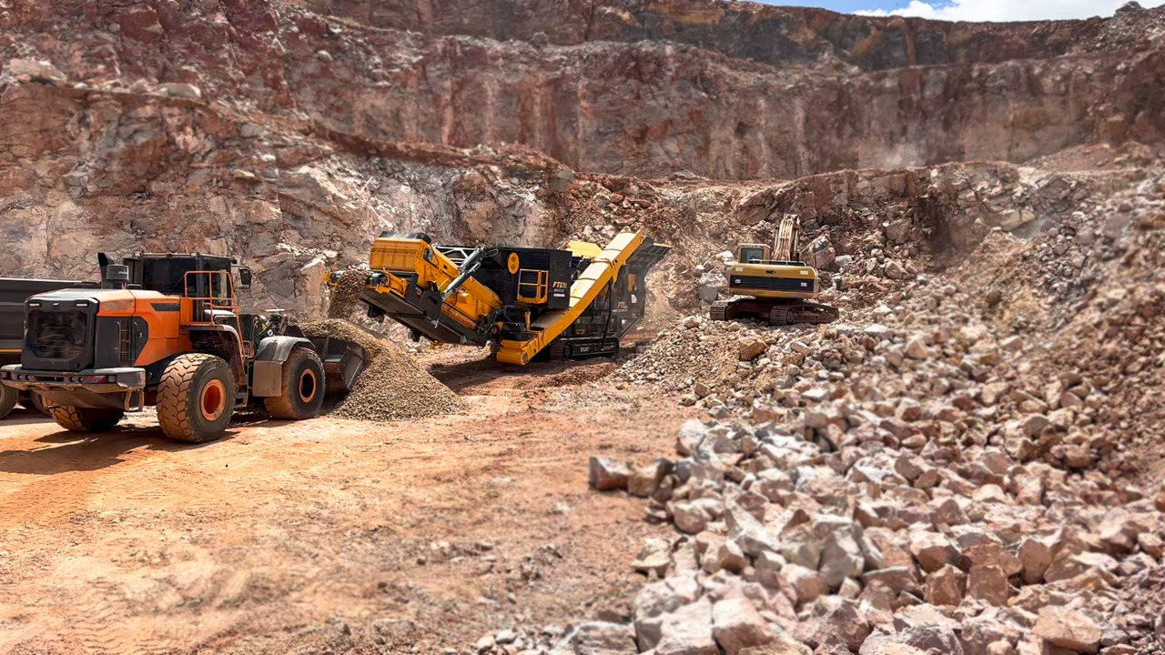 FABO Mobile crusher - Mobilt knuseverk: bilde 5 FABO Mobile crusher - Mobilt knuseverk: bilde 5