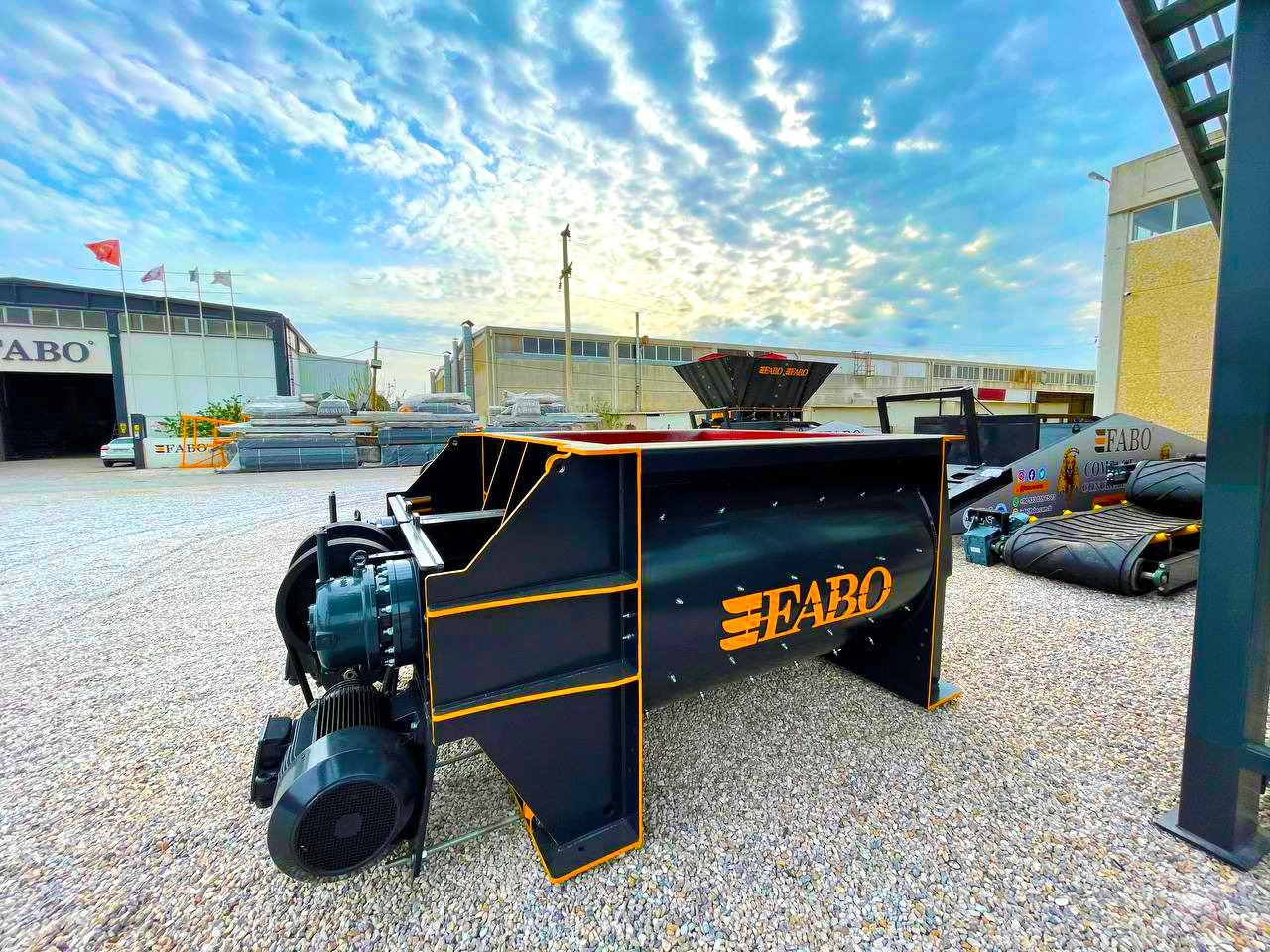 FABO twin shaft mixer - Betongblander: bilde 1 FABO twin shaft mixer - Betongblander: bilde 1