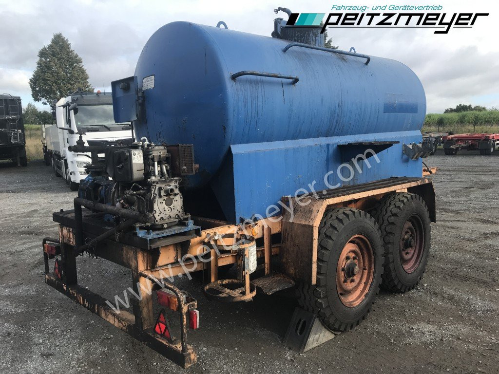 BATHE TANDEMANHÄNGER Bitum / Teerkocher 3,5 m³ Hatz Diesel-Motor 1 B 40 - Bitumensprøyte: bilde 1 BATHE TANDEMANHÄNGER Bitum / Teerkocher 3,5 m³ Hatz Diesel-Motor 1 B 40 - Bitumensprøyte: bilde 1