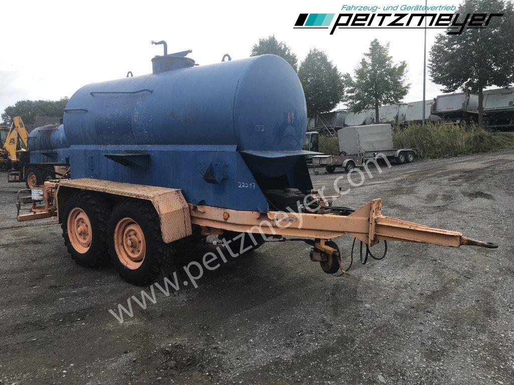 BATHE TANDEMANHÄNGER Bitum / Teerkocher 3,5 m³ Hatz Diesel-Motor 1 B 40 - Bitumensprøyte: bilde 4 BATHE TANDEMANHÄNGER Bitum / Teerkocher 3,5 m³ Hatz Diesel-Motor 1 B 40 - Bitumensprøyte: bilde 4