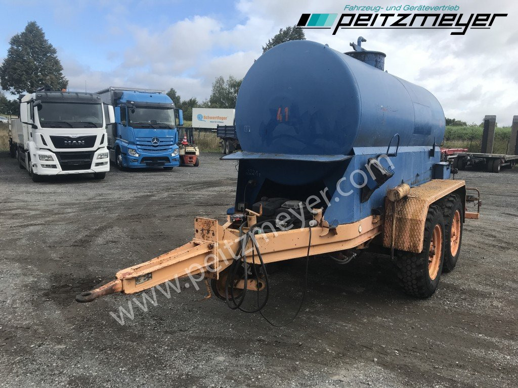 BATHE TANDEMANHÄNGER Bitum / Teerkocher 3,5 m³ Hatz Diesel-Motor 1 B 40 - Bitumensprøyte: bilde 3 BATHE TANDEMANHÄNGER Bitum / Teerkocher 3,5 m³ Hatz Diesel-Motor 1 B 40 - Bitumensprøyte: bilde 3