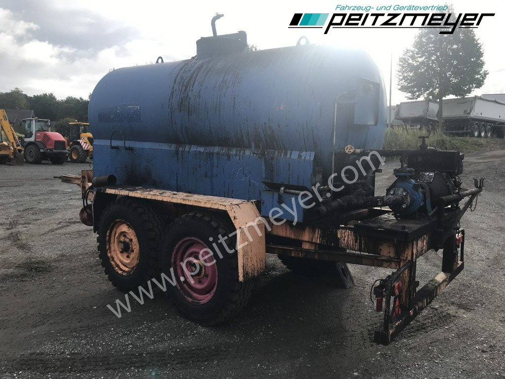 BATHE TANDEMANHÄNGER Bitum / Teerkocher 3,5 m³ Hatz Diesel-Motor 1 B 40 - Bitumensprøyte: bilde 2 BATHE TANDEMANHÄNGER Bitum / Teerkocher 3,5 m³ Hatz Diesel-Motor 1 B 40 - Bitumensprøyte: bilde 2