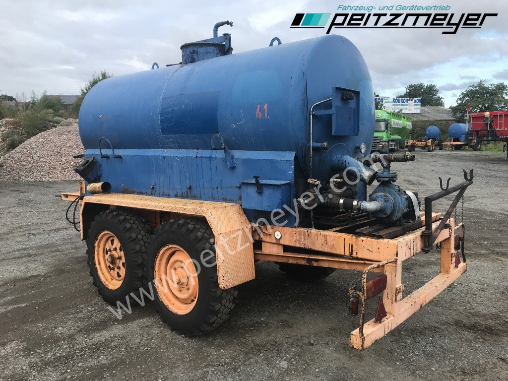 BATHE TANDEMANHÄNGER Bitum / Teerkocher 3,5 m³ Hatz Diesel-Motor 1 B 40 - Bitumensprøyte: bilde 2 BATHE TANDEMANHÄNGER Bitum / Teerkocher 3,5 m³ Hatz Diesel-Motor 1 B 40 - Bitumensprøyte: bilde 2