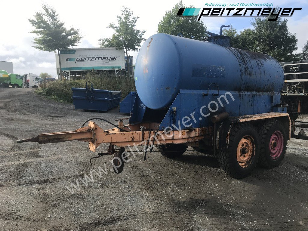 BATHE TANDEMANHÄNGER Bitum / Teerkocher 3,5 m³ Hatz Diesel-Motor 1 B 40 - Bitumensprøyte: bilde 4 BATHE TANDEMANHÄNGER Bitum / Teerkocher 3,5 m³ Hatz Diesel-Motor 1 B 40 - Bitumensprøyte: bilde 4