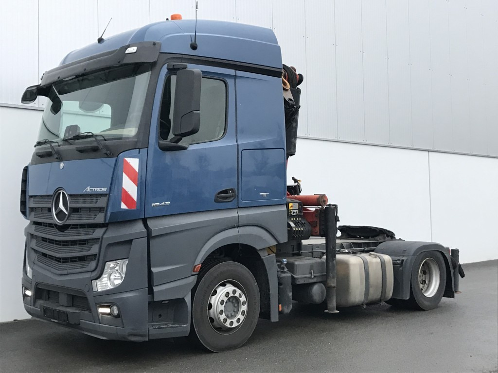MERCEDES-BENZ Actros 1843 LS Kran Palfinger PK 23002 4 Punkt Abstützung - Trekkvogn: bilde 2 MERCEDES-BENZ Actros 1843 LS Kran Palfinger PK 23002 4 Punkt Abstützung - Trekkvogn: bilde 2