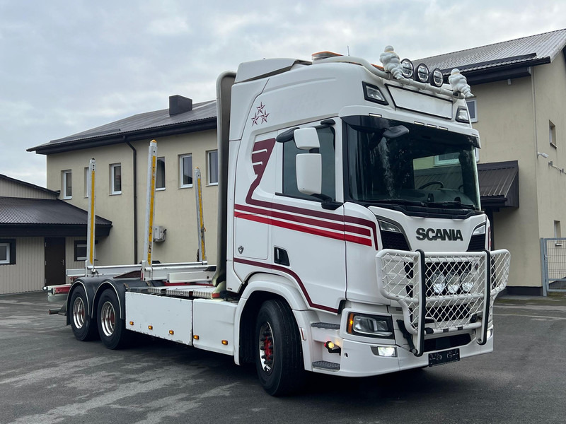 Scania R730 B6X4NB - Tømmerbil, Kranbil: bilde 2 Scania R730 B6X4NB - Tømmerbil, Kranbil: bilde 2