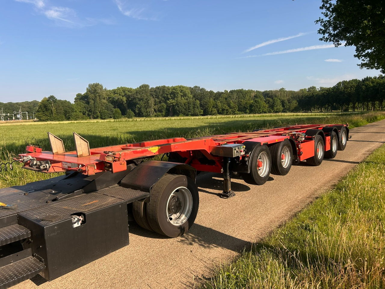 Broshuis 2-Connect-5Akcc / 3 x Steering axle / 4 x Lifting axle / tyres 80 / 3 x - Container-transport/ Vekselflak semitrailer: bilde 1 Broshuis 2-Connect-5Akcc / 3 x Steering axle / 4 x Lifting axle / tyres 80 / 3 x - Container-transport/ Vekselflak semitrailer: bilde 1