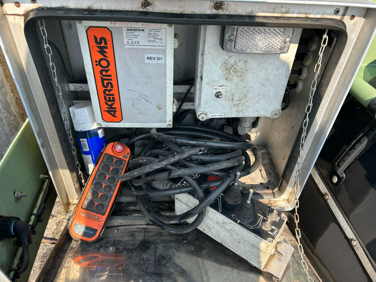 Hammar 195 C / 20 ft, 2 x 20 ft 40 ft 45 HC, power pack Diesel, Wireless controller 2 x, telescopic chassis - Container-transport/ Vekselflak semitrailer: bilde 5 Hammar 195 C / 20 ft, 2 x 20 ft 40 ft 45 HC, power pack Diesel, Wireless controller 2 x, telescopic chassis - Container-transport/ Vekselflak semitrailer: bilde 5