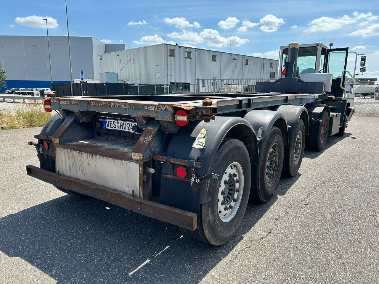 Mafa 2 x in stock 20 ft tipping chassis / disc brakes / lifting axle / alcoa wheels - Container-transport/ Vekselflak semitrailer: bilde 3 Mafa 2 x in stock 20 ft tipping chassis / disc brakes / lifting axle / alcoa wheels - Container-transport/ Vekselflak semitrailer: bilde 3