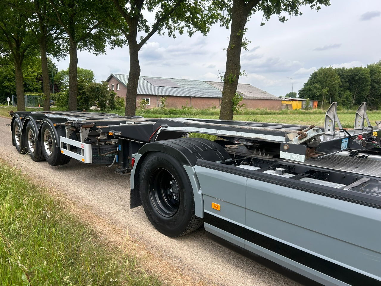 Pacton ET3 / Bpw Disc / Lifting axle / 2x20/30/40/45 ft hc / Tyres 80 / Tuf 3-20 - Container-transport/ Vekselflak semitrailer: bilde 2 Pacton ET3 / Bpw Disc / Lifting axle / 2x20/30/40/45 ft hc / Tyres 80 / Tuf 3-20 - Container-transport/ Vekselflak semitrailer: bilde 2