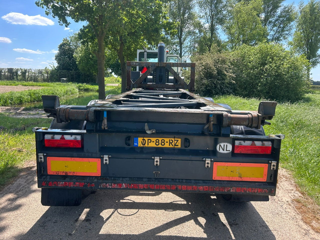 Van Hool 20 ft tipping / elect. 24 v / Tuf 3-2026 / Tyres 70 / Only 49500 km / t - Container-transport/ Vekselflak semitrailer: bilde 3 Van Hool 20 ft tipping / elect. 24 v / Tuf 3-2026 / Tyres 70 / Only 49500 km / t - Container-transport/ Vekselflak semitrailer: bilde 3