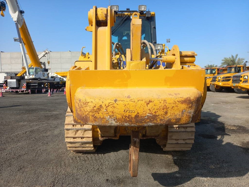 Komatsu D155A-6R (4 pcs available in Abu Dhabi) - Bulldozer: bilde 3 Komatsu D155A-6R (4 pcs available in Abu Dhabi) - Bulldozer: bilde 3