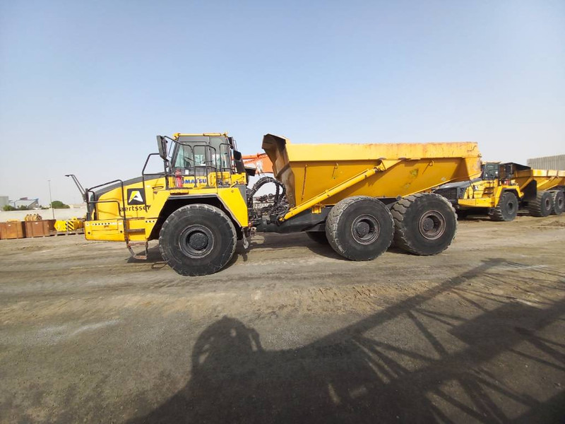 Komatsu HM400-3R (4 pcs available in Abu Dhabi) - Rammestyrt dumper: bilde 1 Komatsu HM400-3R (4 pcs available in Abu Dhabi) - Rammestyrt dumper: bilde 1