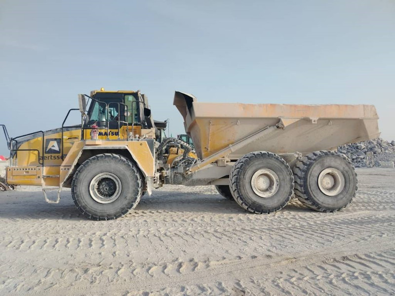 Komatsu HM400-3R (4 pieces available in Abu Dhabi) - Rammestyrt dumper: bilde 1 Komatsu HM400-3R (4 pieces available in Abu Dhabi) - Rammestyrt dumper: bilde 1