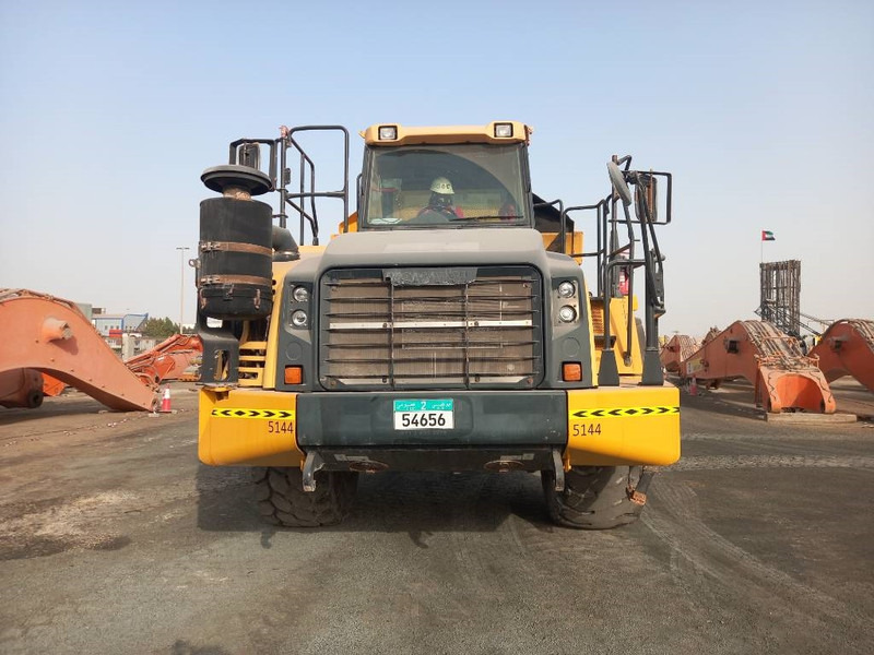 Komatsu HM400-3R (4pcs available in Abu Dhabi) - Rammestyrt dumper: bilde 5 Komatsu HM400-3R (4pcs available in Abu Dhabi) - Rammestyrt dumper: bilde 5