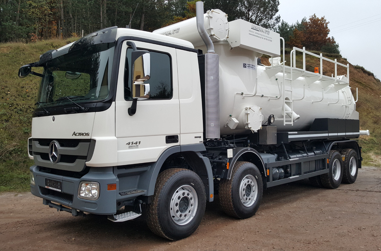 Mercedes NAAKTGEBOREN Vacu Press 8000 - Vakuum lastebil: bilde 1 Mercedes NAAKTGEBOREN Vacu Press 8000 - Vakuum lastebil: bilde 1