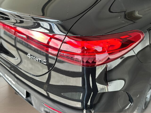 MERCEDES-BENZ EQE 350 4Matic AMG LINE+AC+ELECTRIC ART+ADVANCED... - Sedan: bilde 4 MERCEDES-BENZ EQE 350 4Matic AMG LINE+AC+ELECTRIC ART+ADVANCED... - Sedan: bilde 4