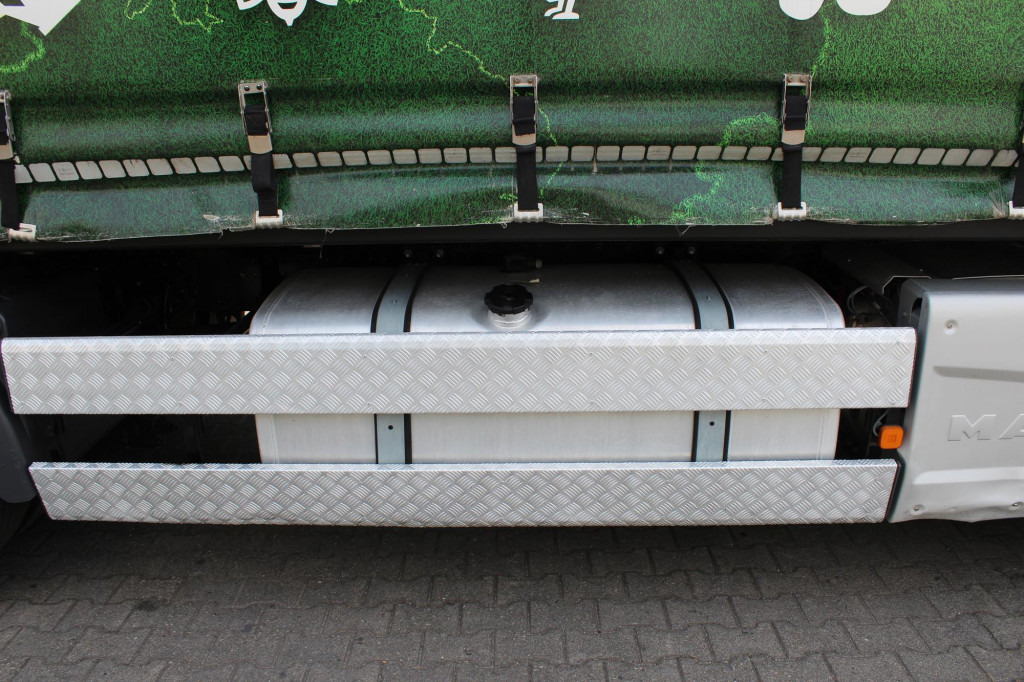 MAN TGX 26.480 Plane Stapleraufnahme Lenkachse Zug! - Kapellbil: bilde 3 MAN TGX 26.480 Plane Stapleraufnahme Lenkachse Zug! - Kapellbil: bilde 3