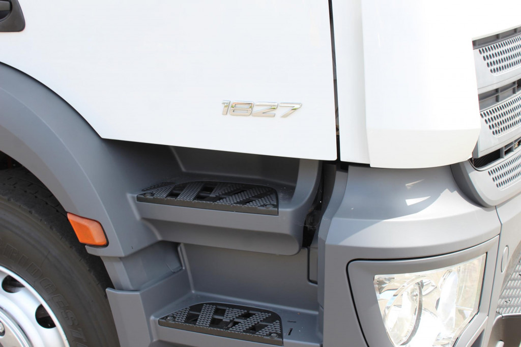 Mercedes-Benz Antos 1827 E6 CS 1050 LBW Seitentur - Lastebil med kjøl: bilde 5 Mercedes-Benz Antos 1827 E6 CS 1050 LBW Seitentur - Lastebil med kjøl: bilde 5